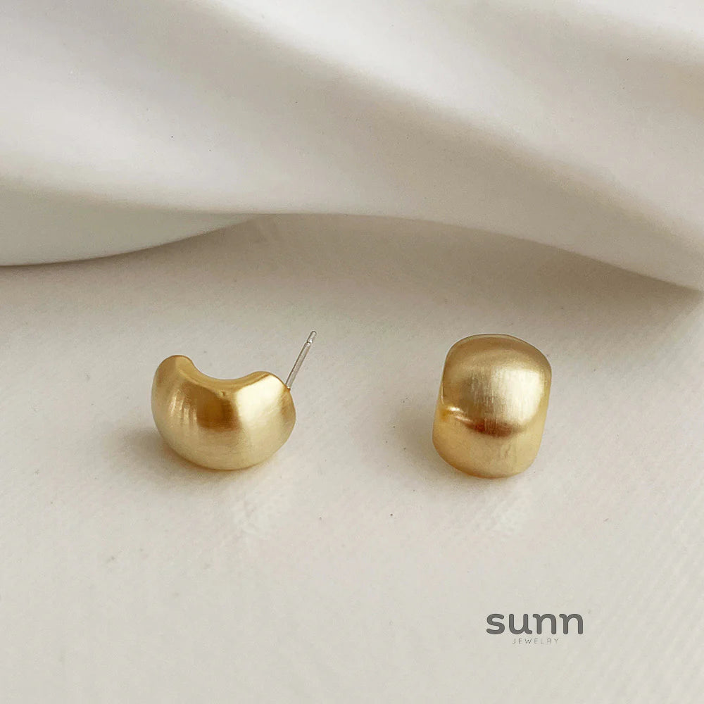 Liani Matte Bean Studs