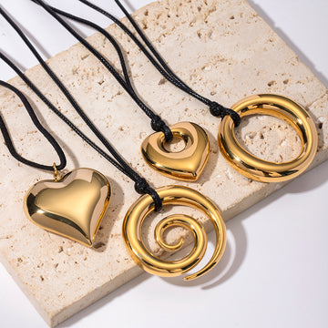 Libby Curved Tube Necklace [0TQ76BXZ]