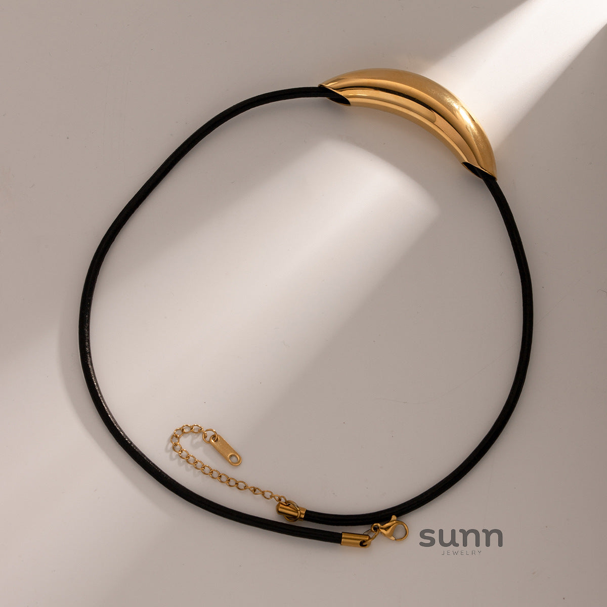 Libby Curved Tube Necklace [ZDL1JSLZ]