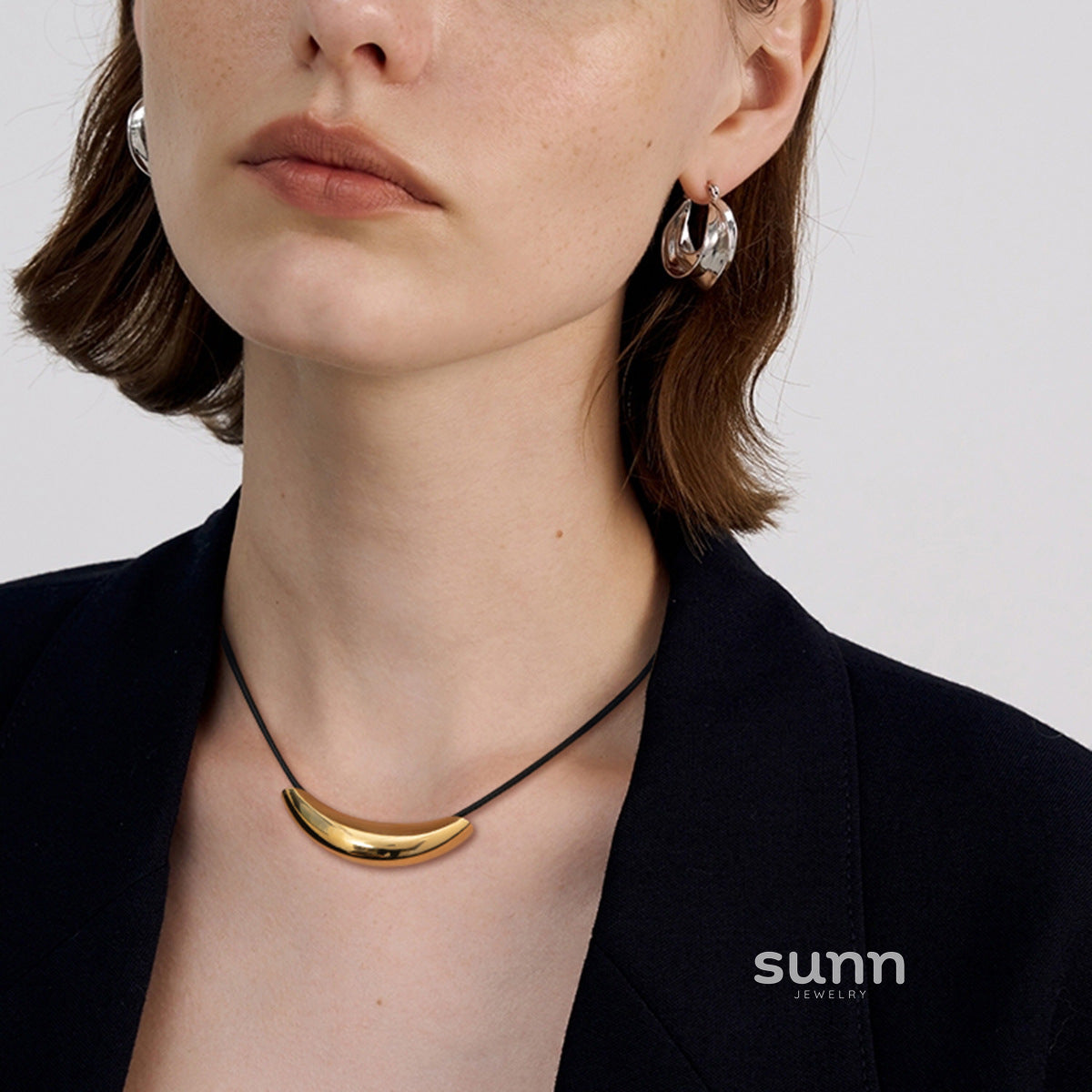 Libby Curved Tube Necklace [0R1PEIXC]