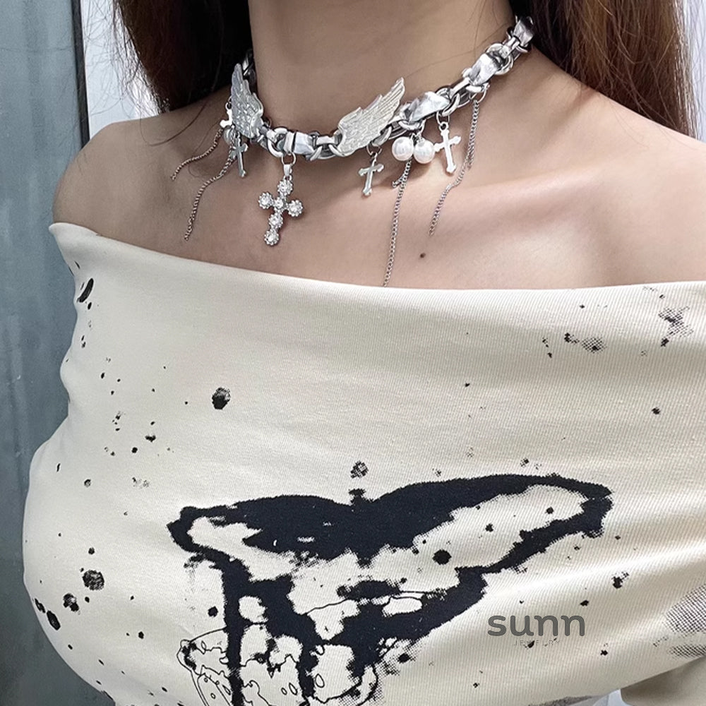 Liesl Winged Cross Choker [P2C33KPK]