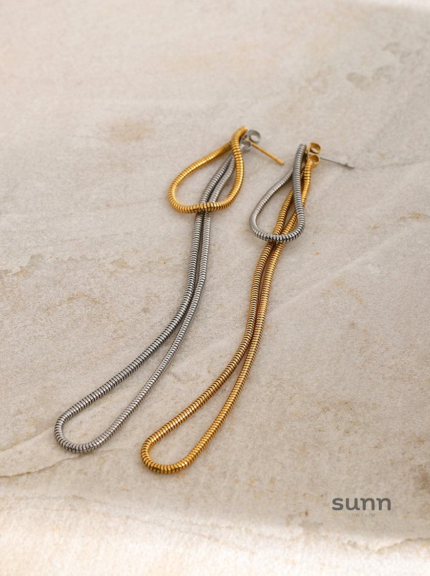 Lilah Gilded Snake Chain Earrings [HSTYZNHR]