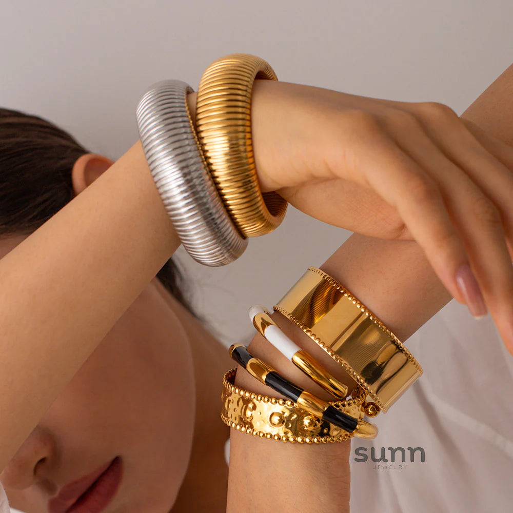 Lilian Sleek Snake Bracelet