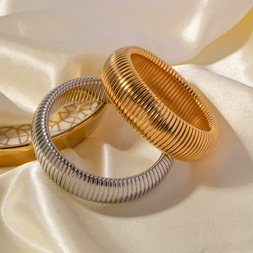 Lilian Sleek Snake Bracelet