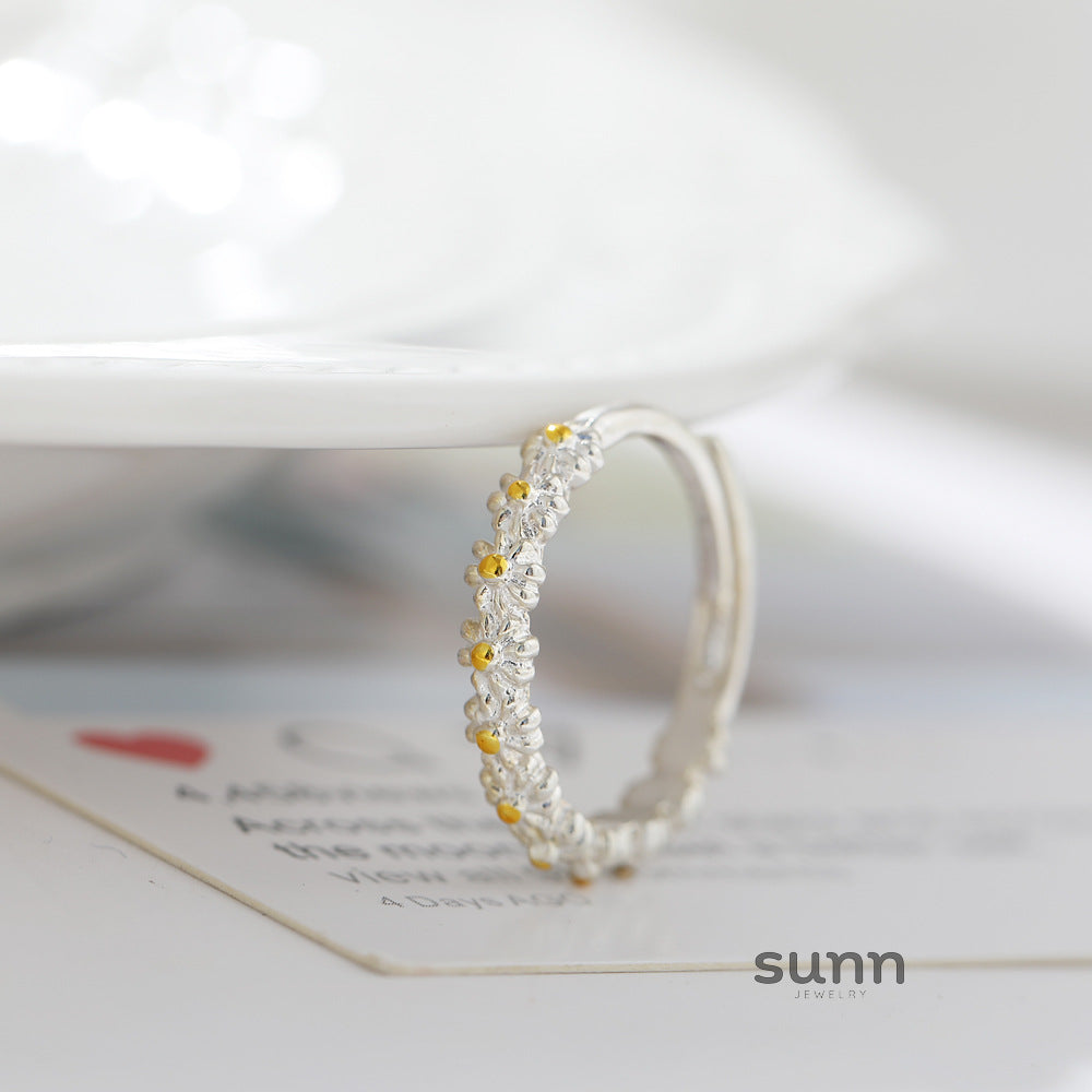 Lilli Dainty Daisy Ring [T0BF8PFQ]
