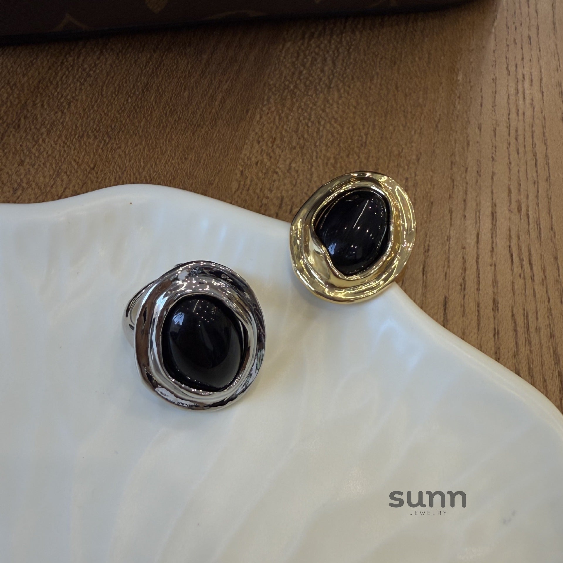 Lillyan Asymmetrical Stone Ring [3F6YBSYH]