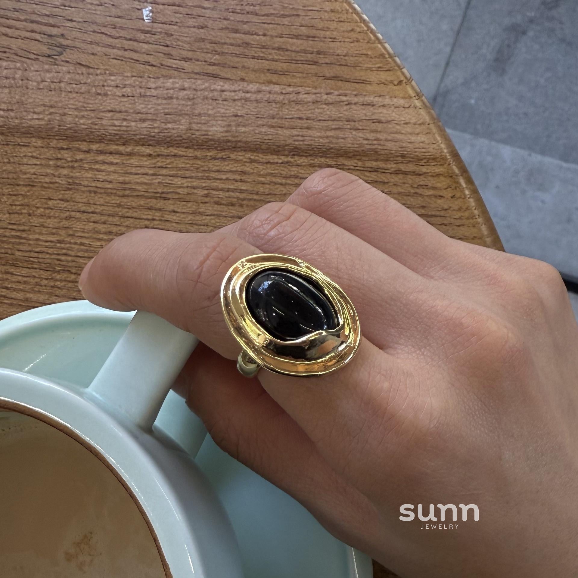 Lillyan Asymmetrical Stone Ring [TX5U8VXP]