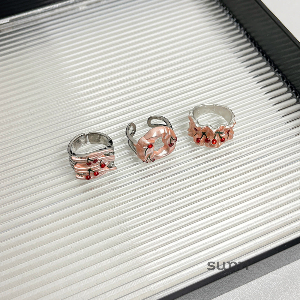 Lilo Asymmetric Donut Ring [IQRMKCOW]