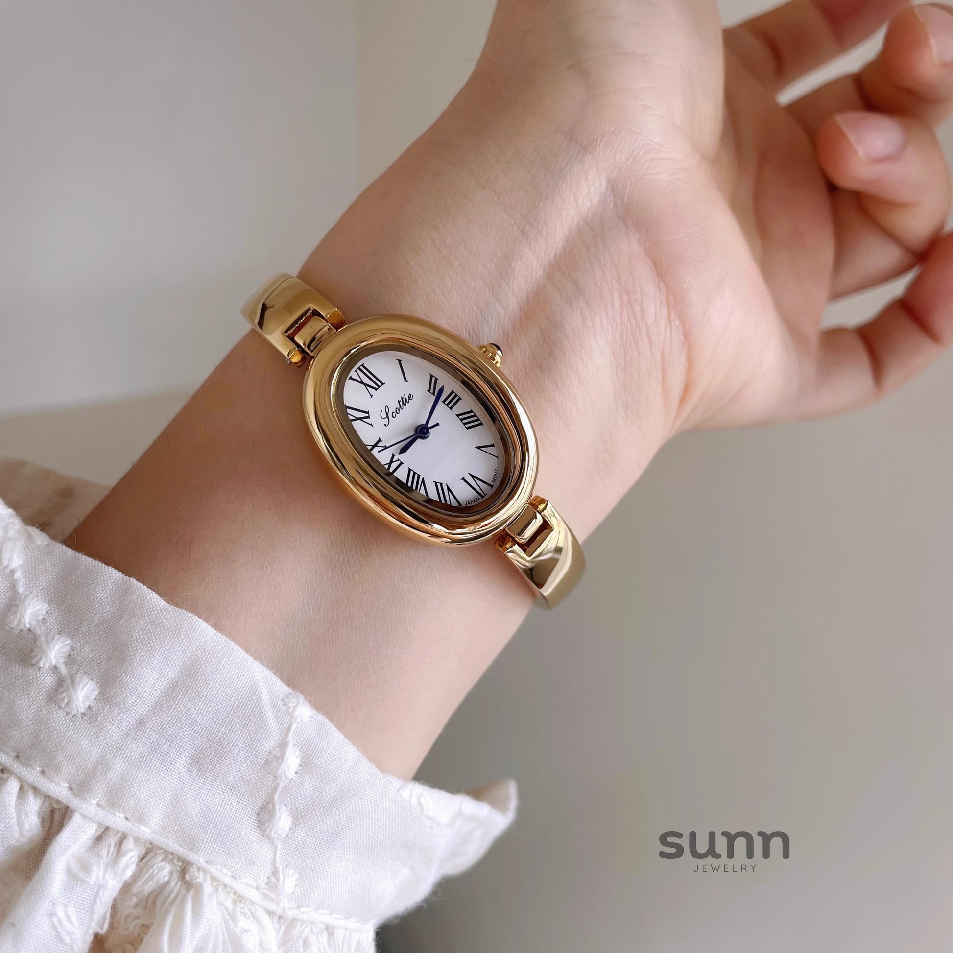 Lily Oval Bracelet Watch [O678PBFV]