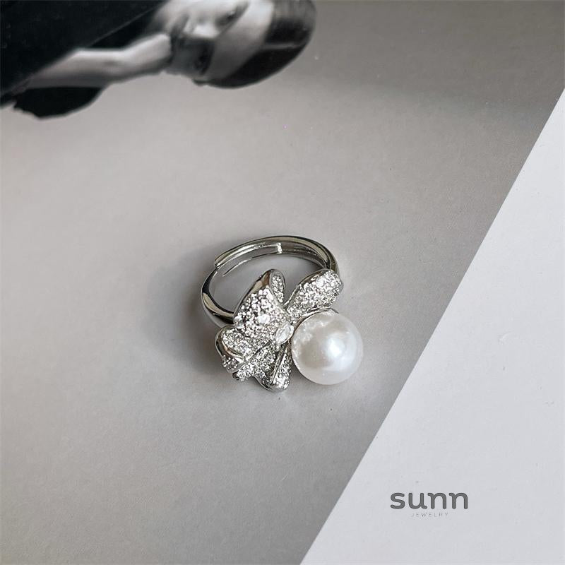 Lilyanne Pearl Bow Open Ring [UL8UE9ID]