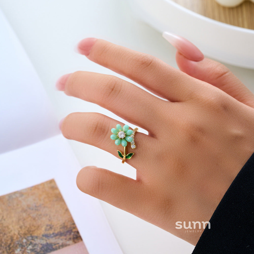 Lilyrose Floral Motion Ring [SGM1EON4]