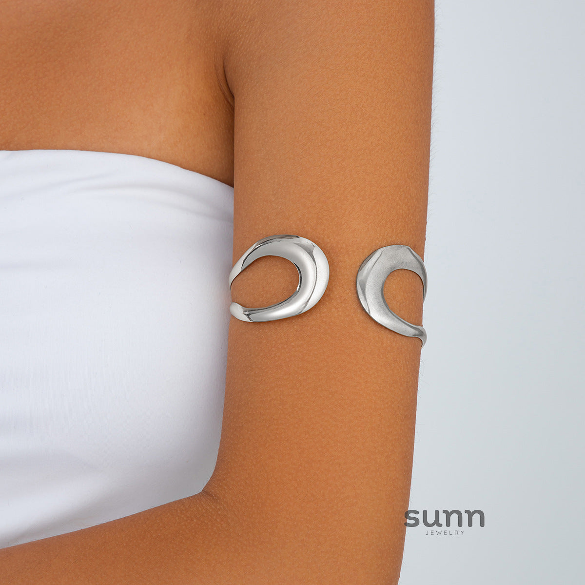 Lilyrose Oval Arm Cuff [K1YSZOK0]