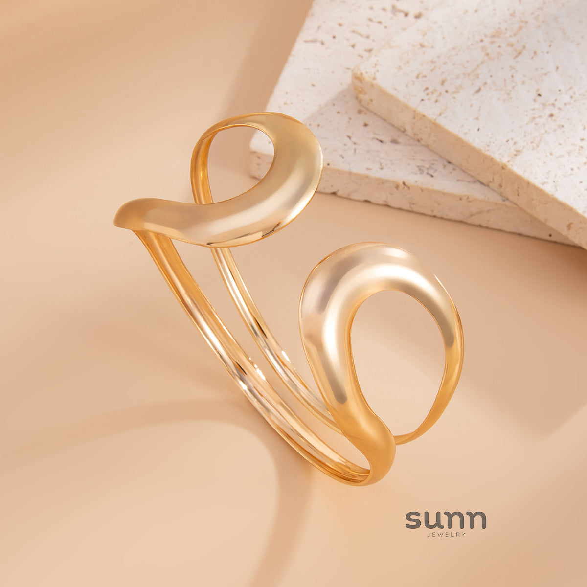 Lilyrose Oval Arm Cuff [5YMNZ89V]