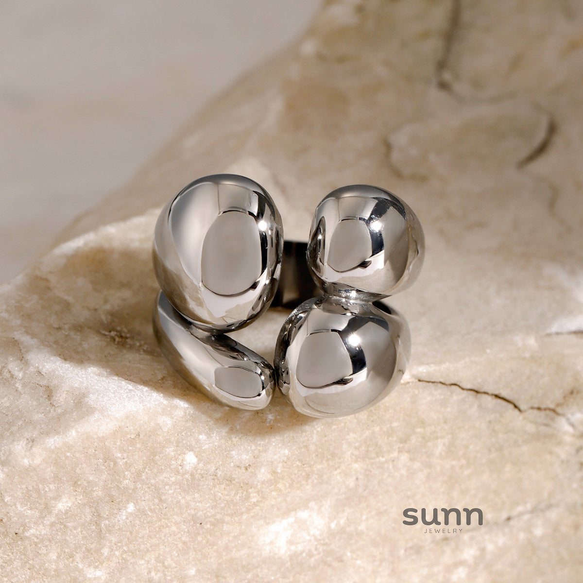 Lilyth Dual Layer Ring [HVCDWHNV]