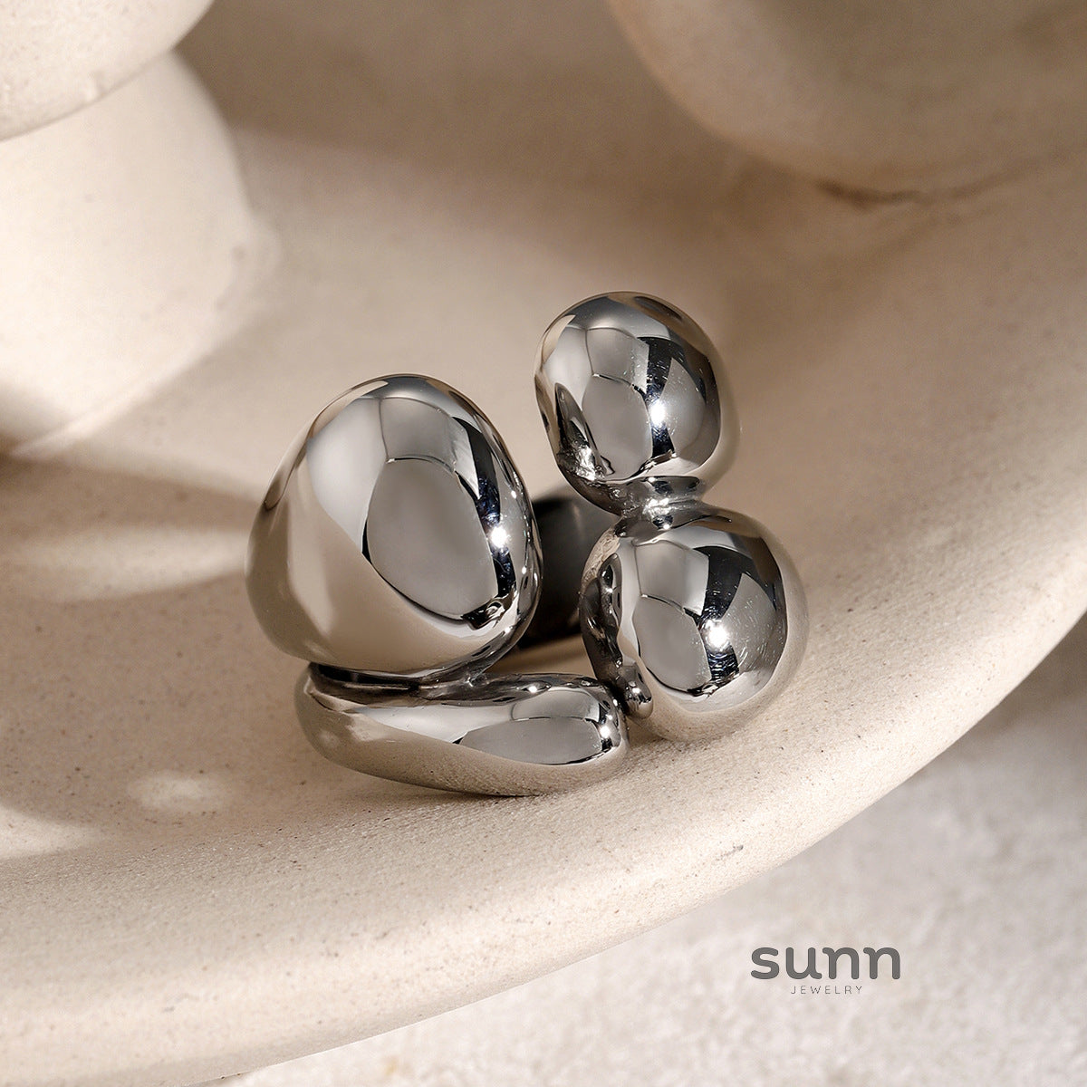 Lilyth Dual Layer Ring [IJ86OZGW]