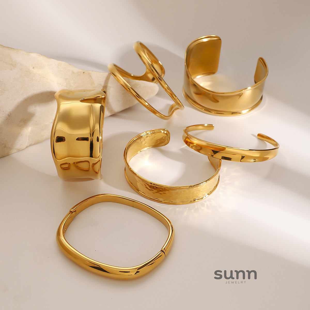 Lindley Bold Open Bracelet [2RDMK887]