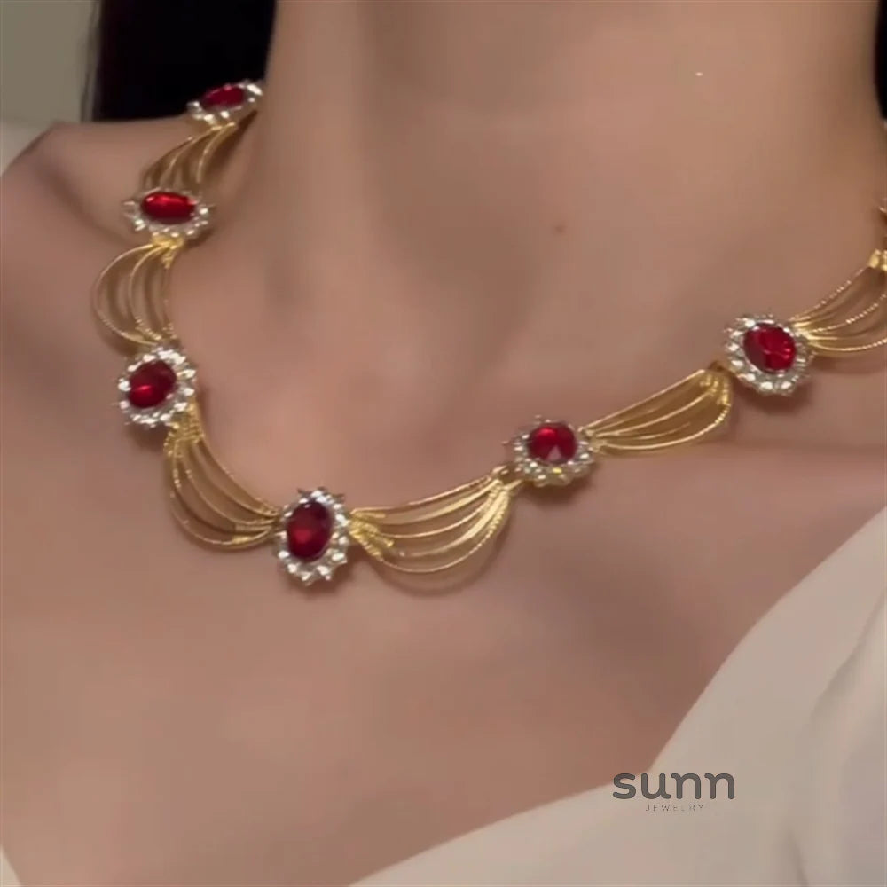 Lita Vintage Red Zircon Set