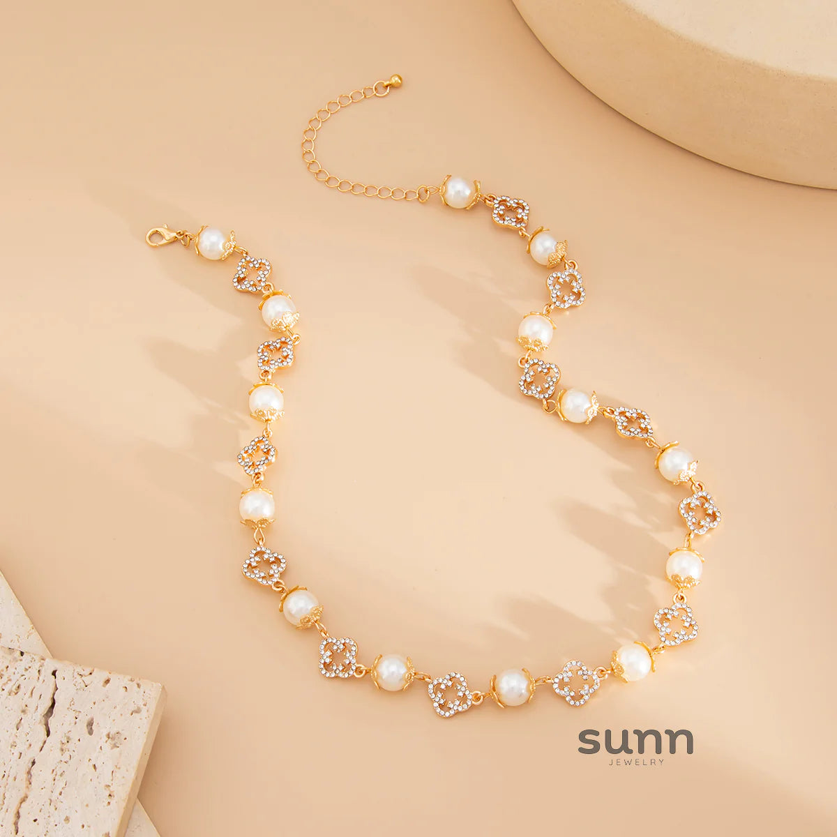 Livi Floral Pearl Necklace
