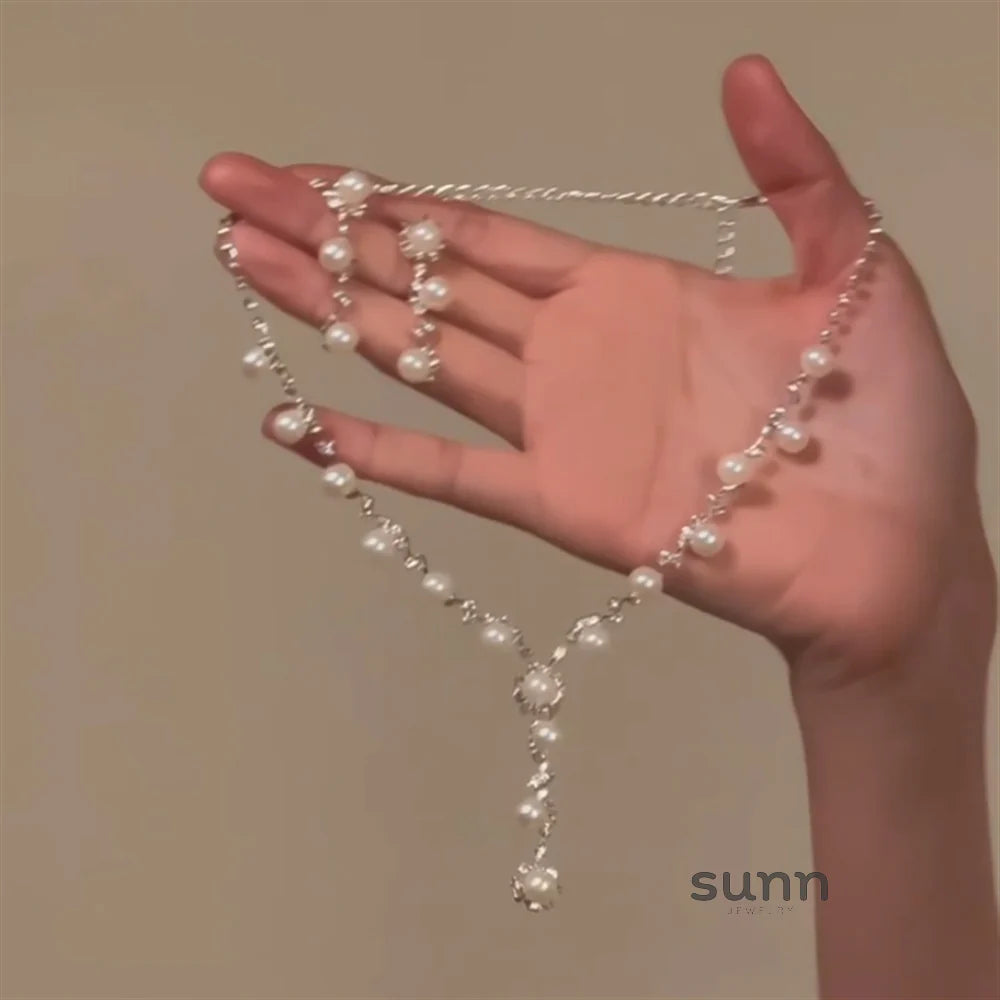 Liyana Zircon Pearl Choker Set