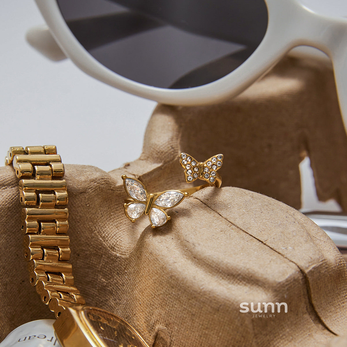 Liza Pearl Butterfly Ring [G0R11CML]