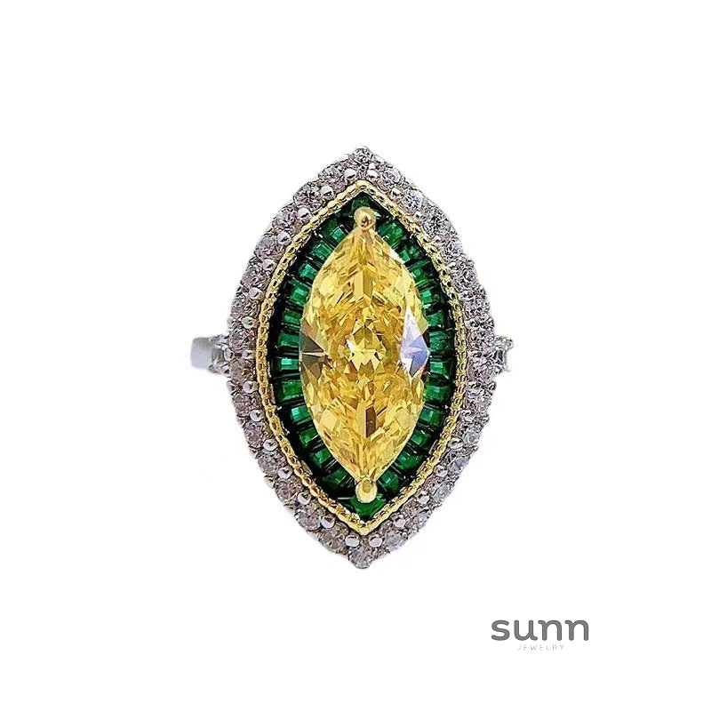 Lochlyn Canary Marquise & Emerald Ring [L4435ZXQ]