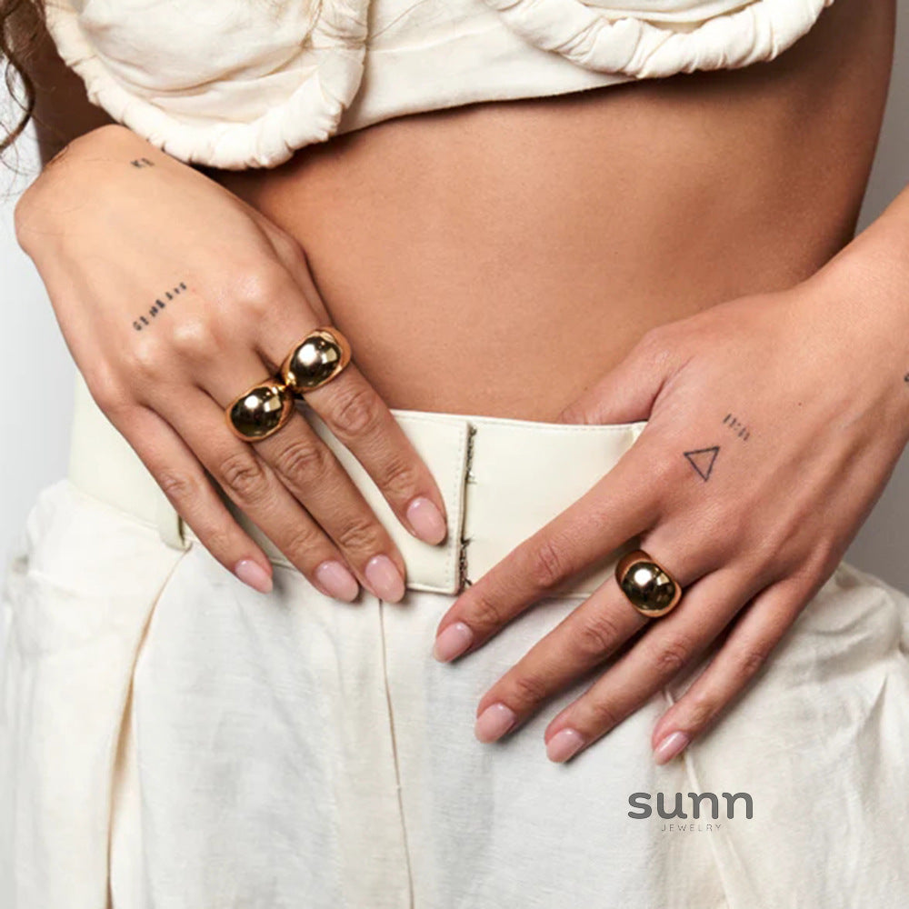 Lochlyn Gold Orb Ring [70HEVV70]