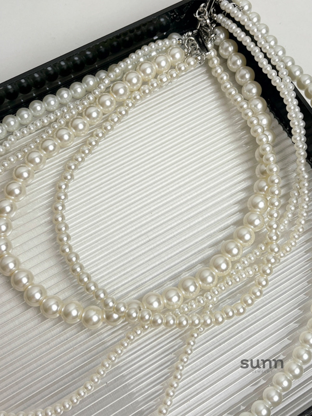 Logan Layered Pearl Necklace [T2XYVO3W]