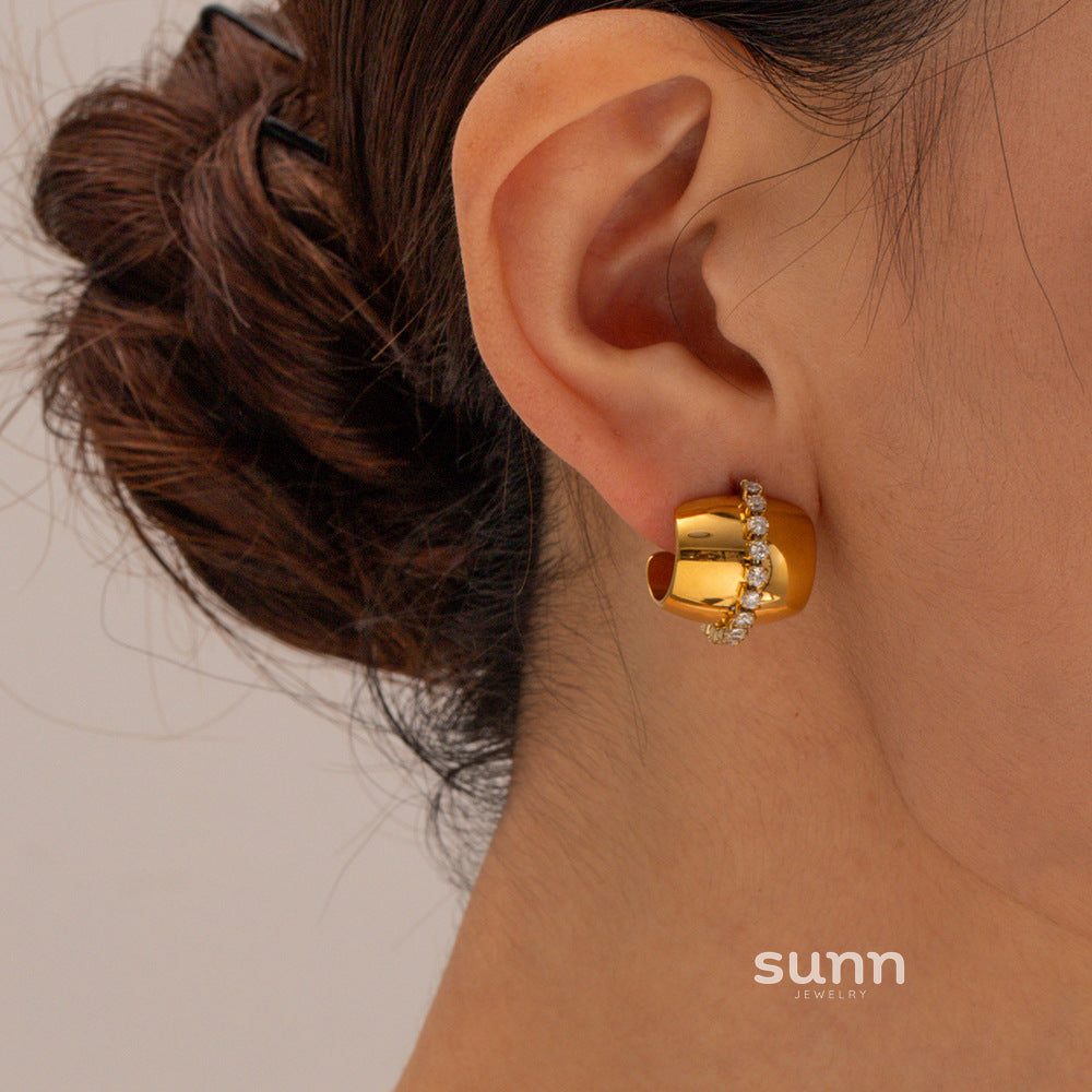 Logann Dainty Heart Stud Earrings [7W4HHQJJ]