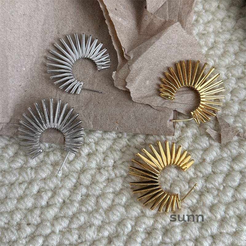 Loreal Cool Steel Earrings [KHK3TAV8]