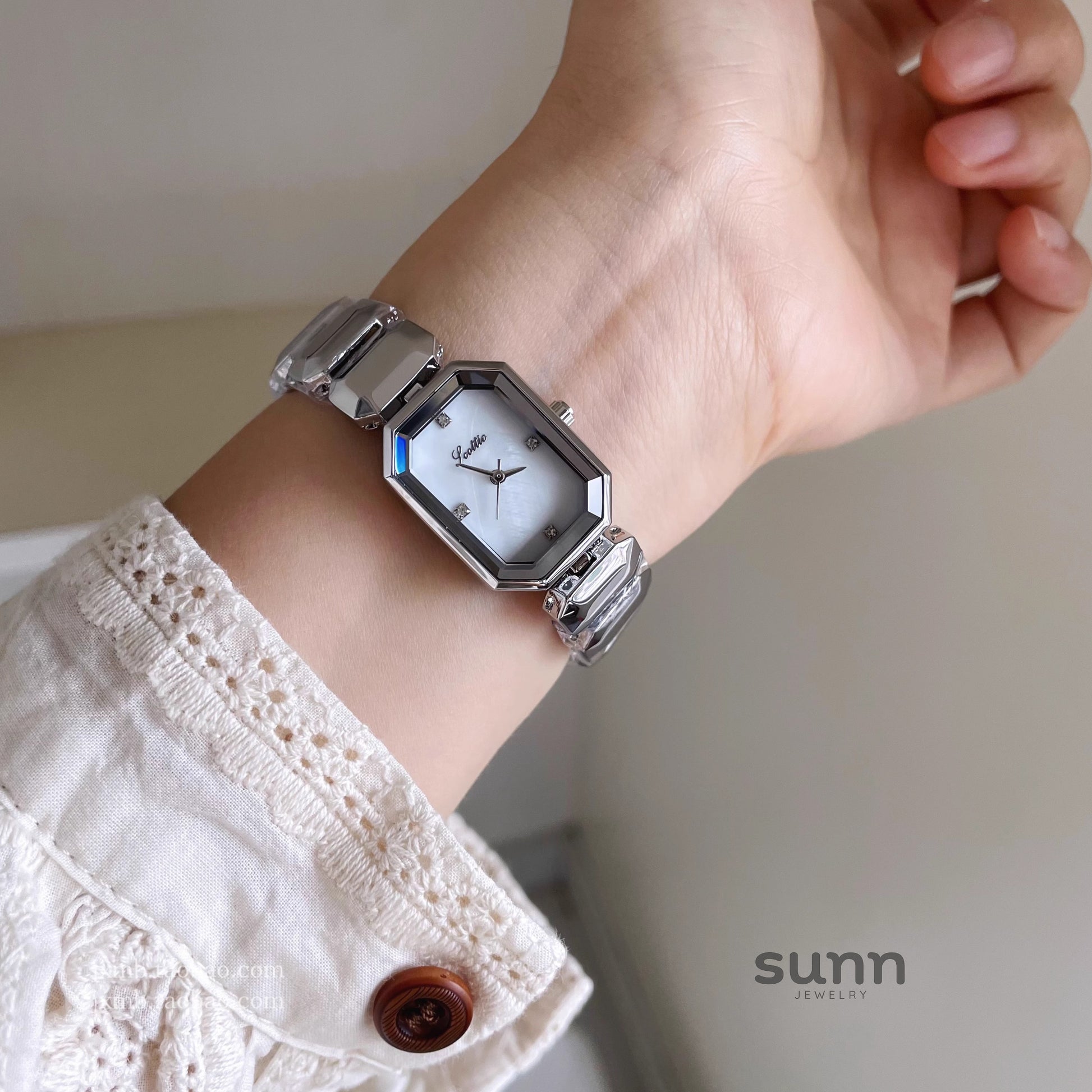 Lorelei Mother-Of-Pearl Watch [JYSXPCG1]
