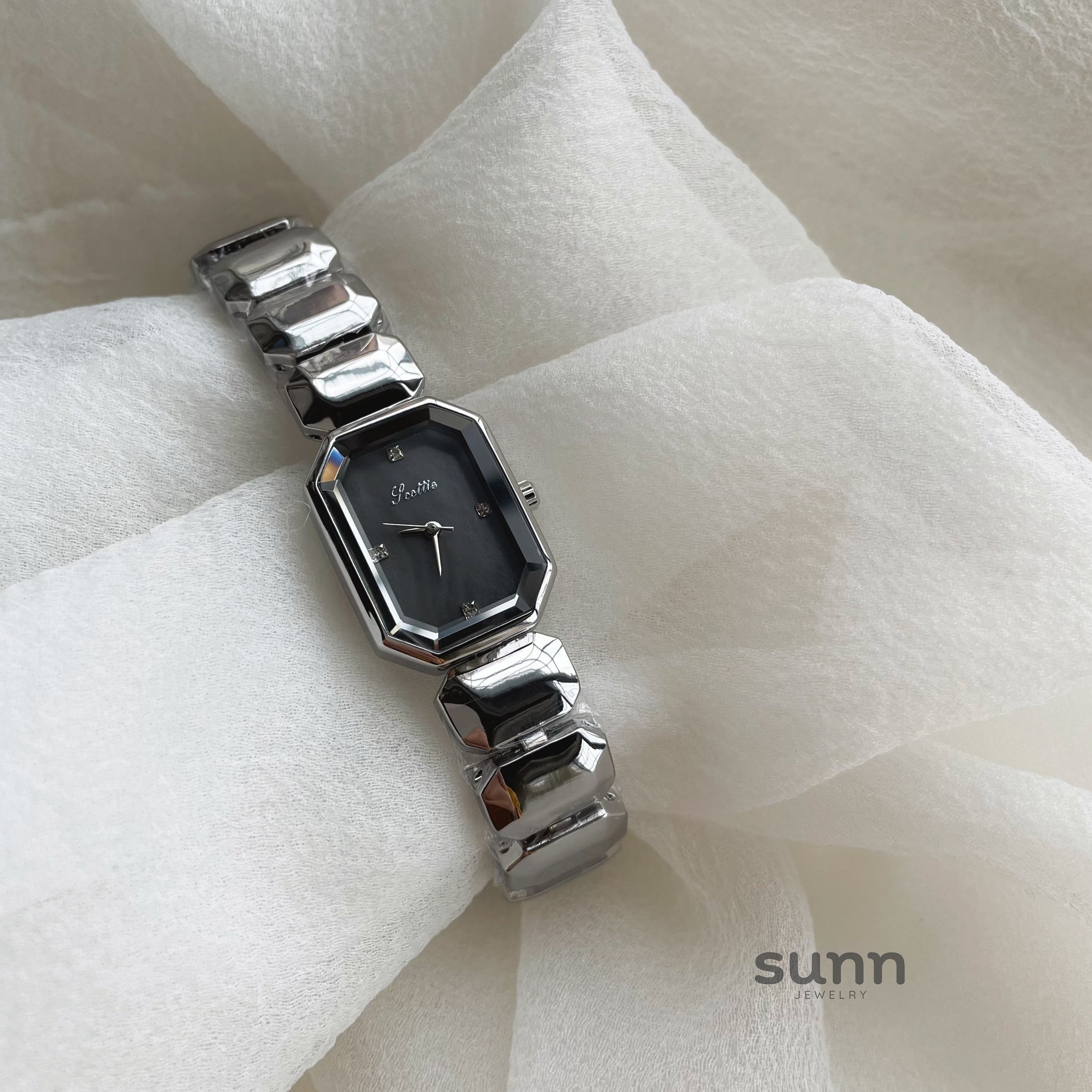 Lorelei Mother-Of-Pearl Watch [88EQ0USR]