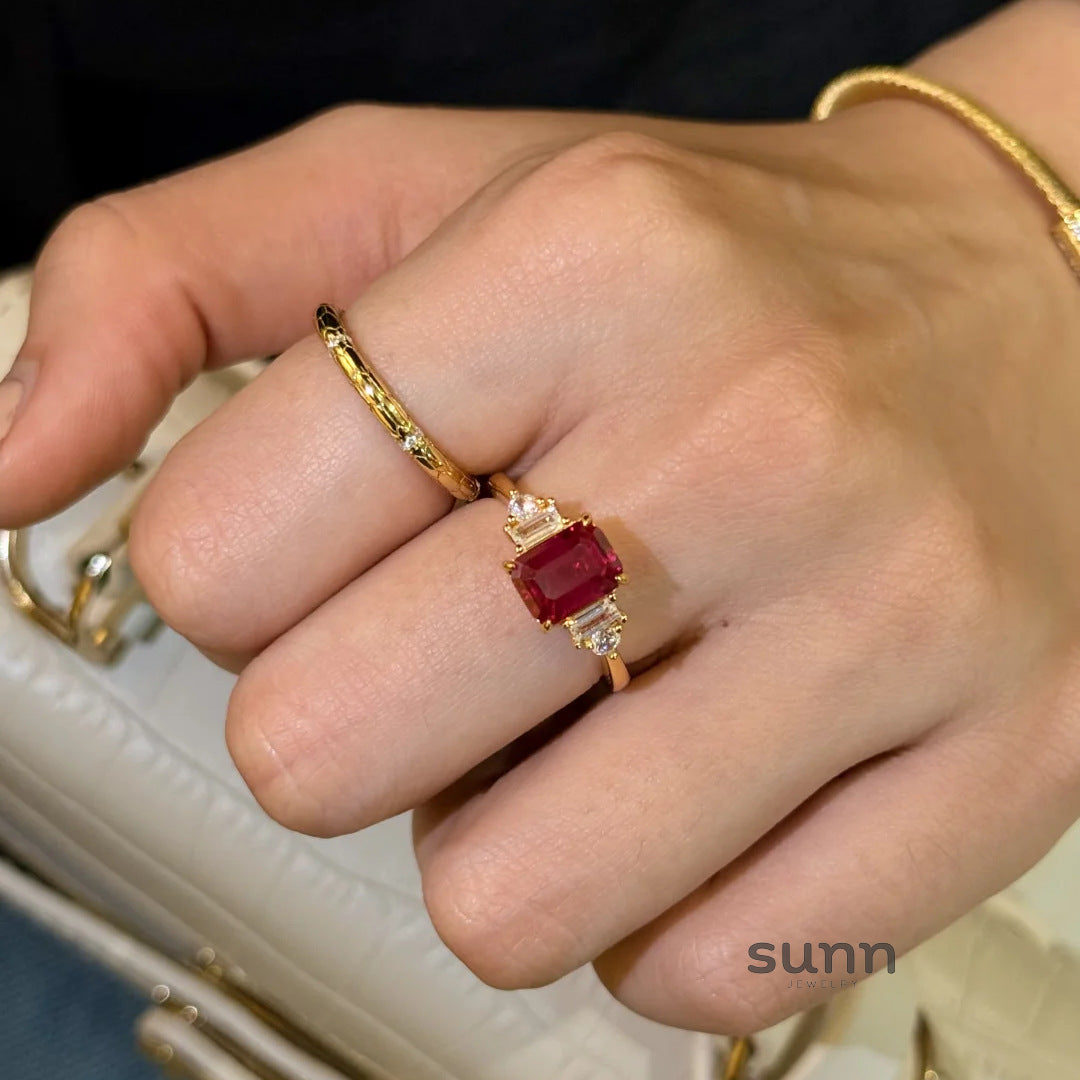 Loretta Luxe Diamond Ring [2O7TKE08]