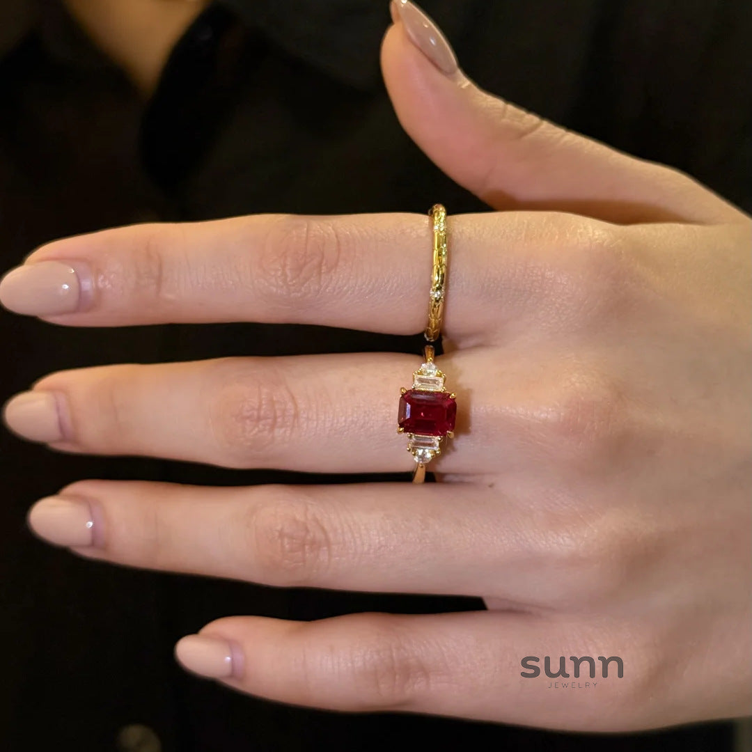 Loretta Luxe Diamond Ring [1H6CFSOT]