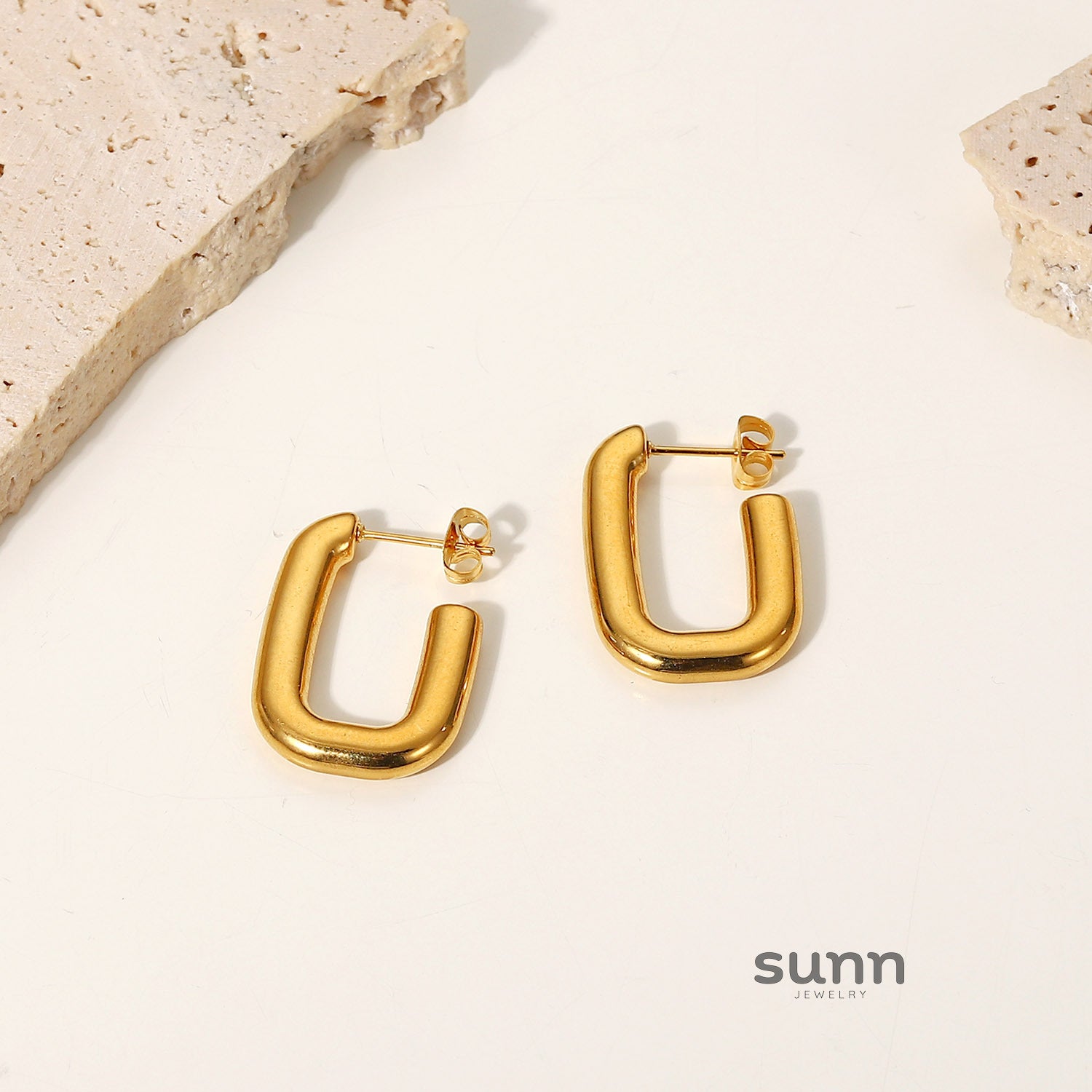 Loryn Geometric Square Earrings [P7LRLNUT]