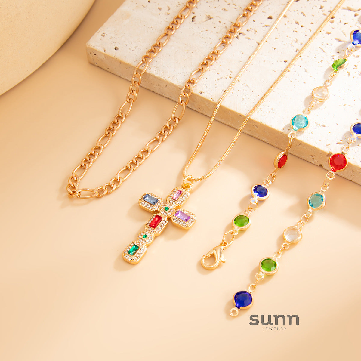 Loryn Rhinestone Cross Necklace [NBWNQVYZ]