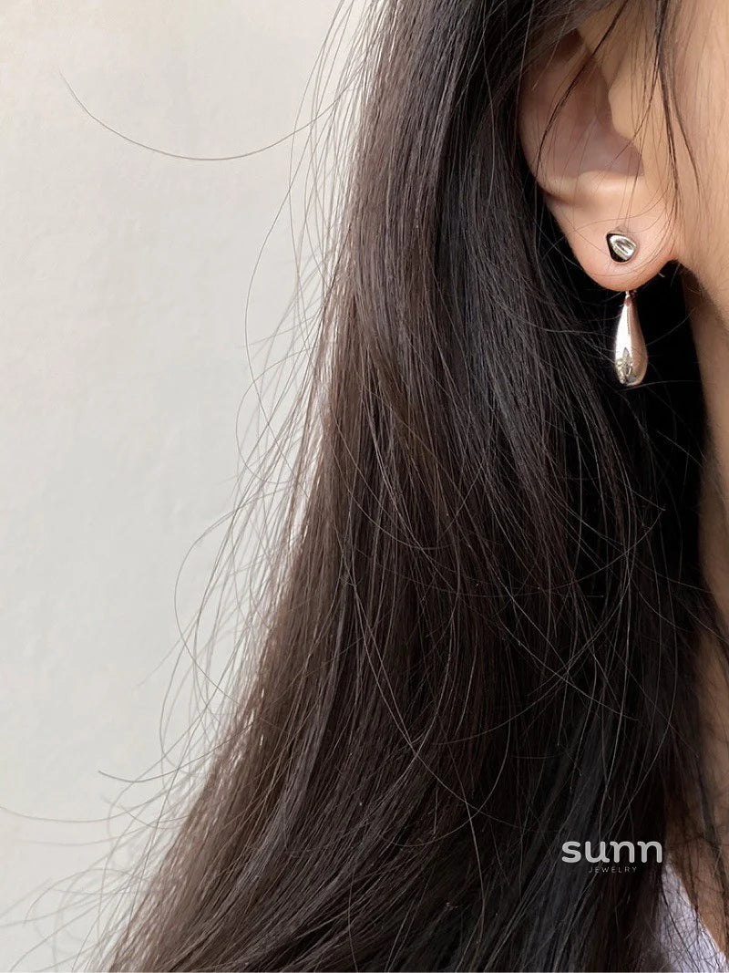 Loryn Silver Teardrop Earrings