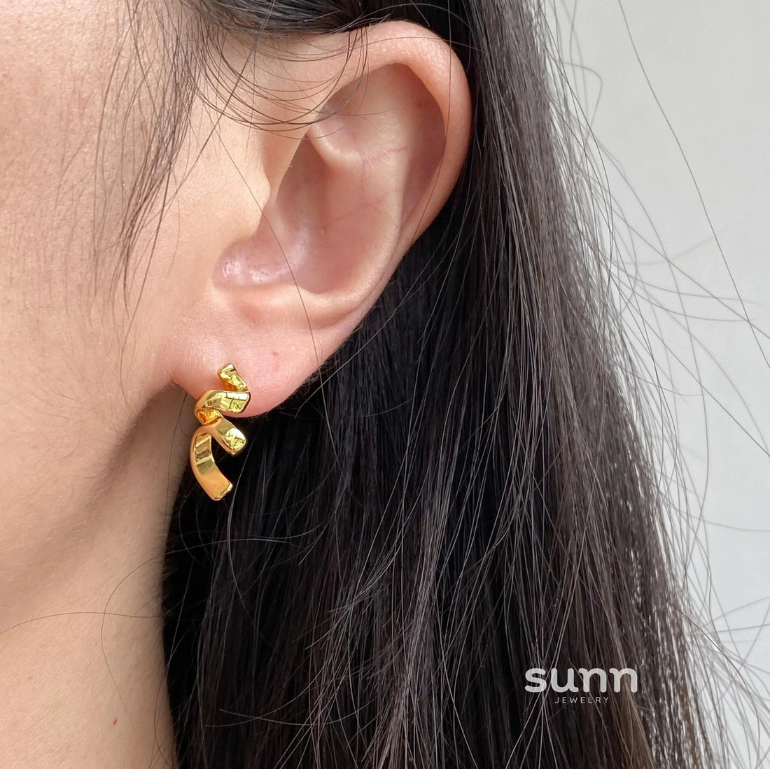 Lotus Glimmer Spiral Studs
