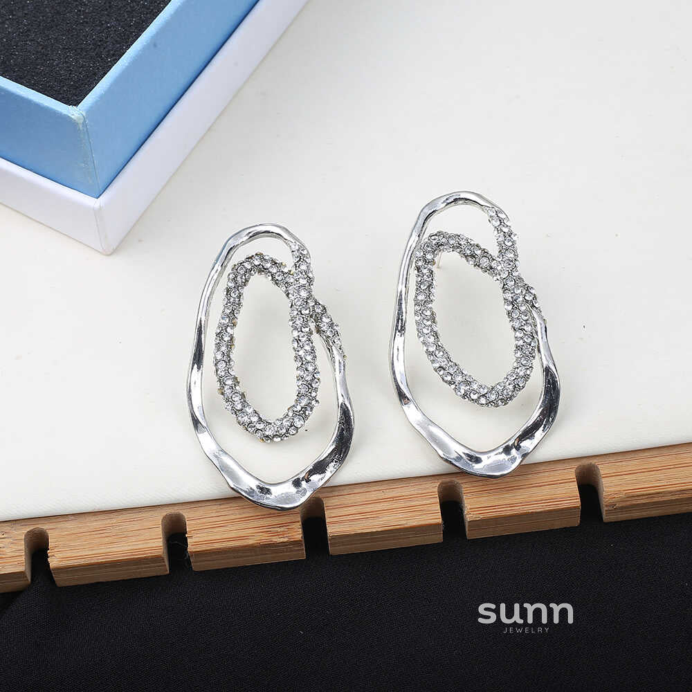 Lou Geometric Drop Earrings