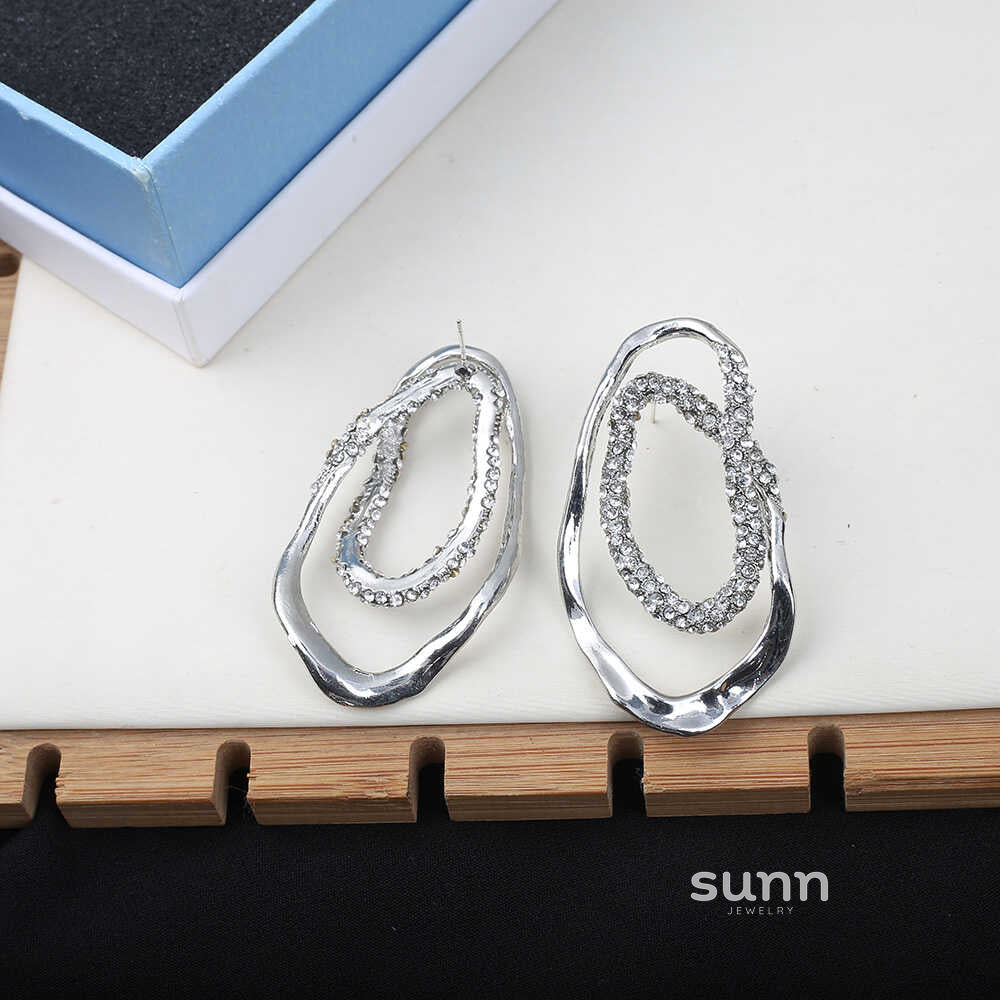 Lou Geometric Drop Earrings