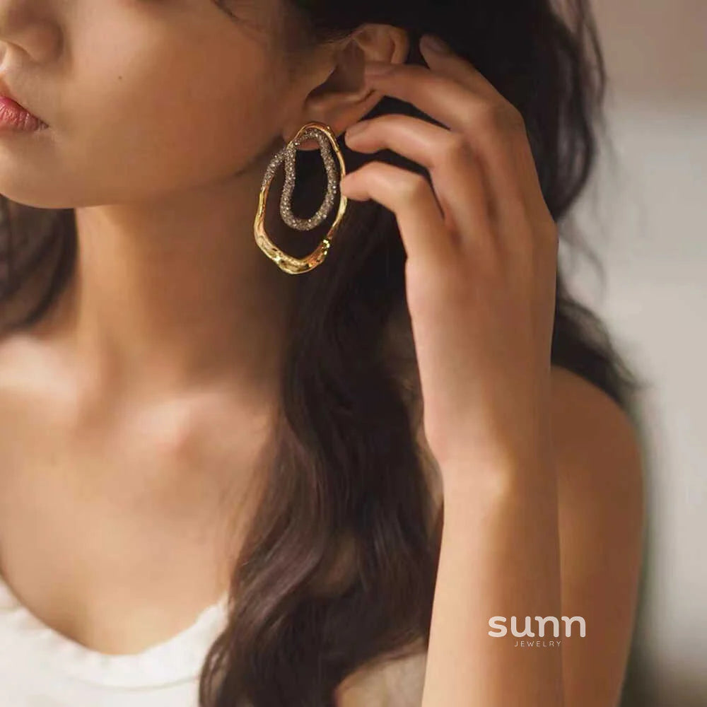 Lou Geometric Drop Earrings