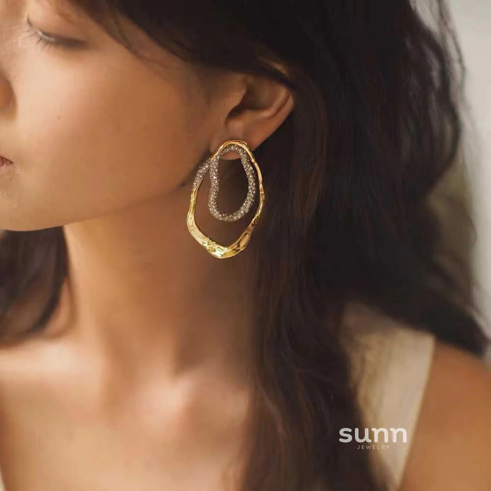 Lou Geometric Drop Earrings
