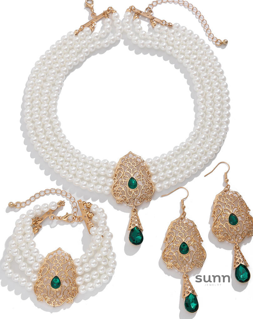 Lou Pearl Floral Collar Necklace [JZG546BW]