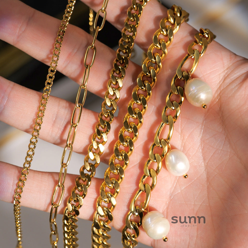 Lourdes Gold Cross Anklet [XVA07IMX]