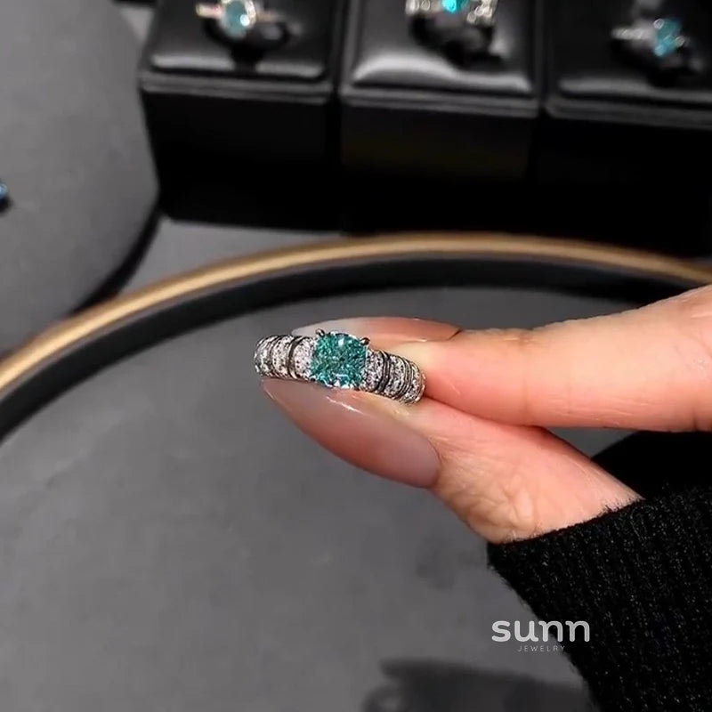 Lowen Starburst Zircon Ring