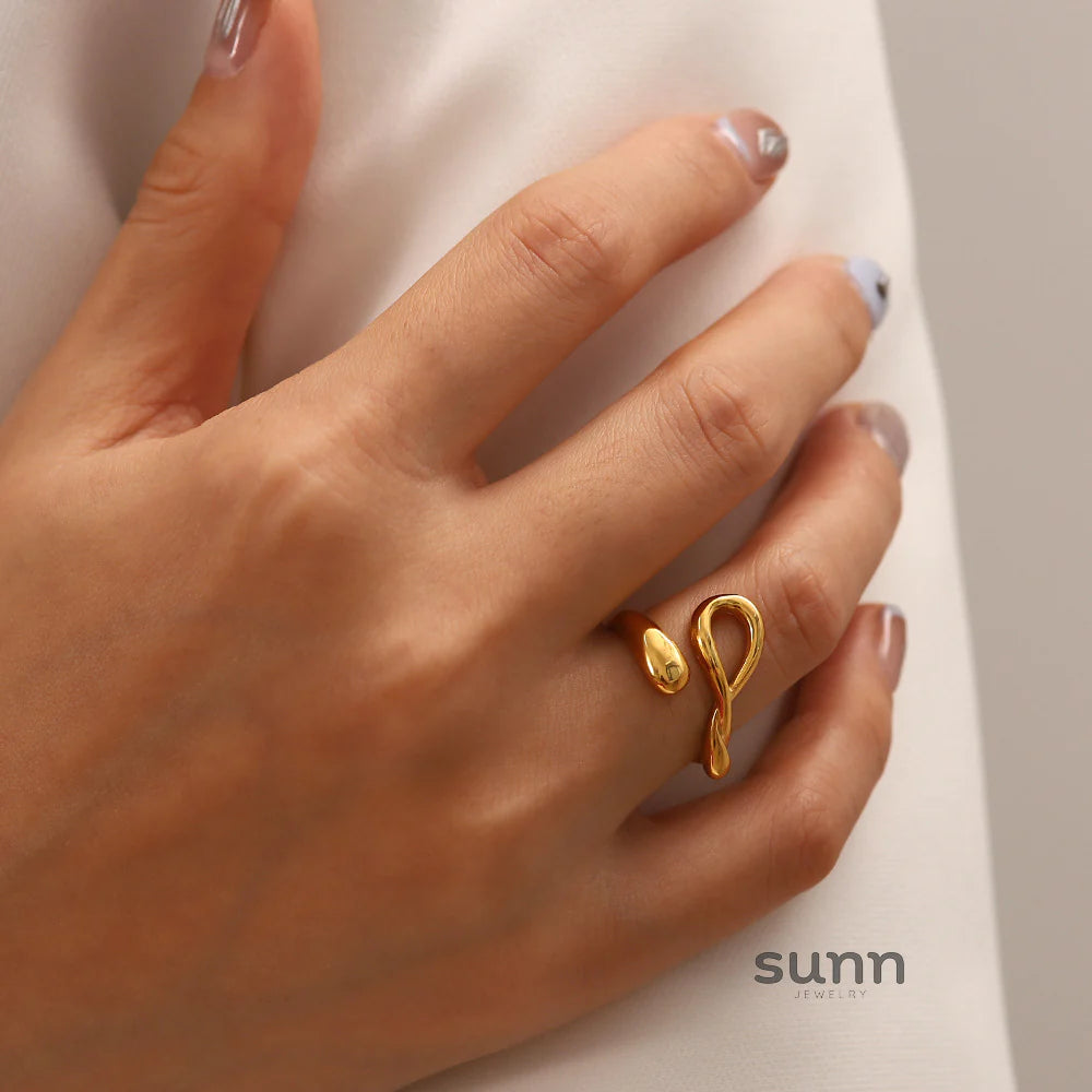 Loyal Intertwined Open Ring