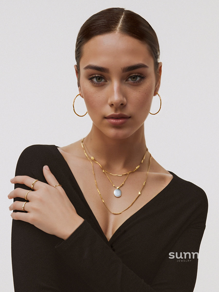 Loyalty Muse Hoop Earrings [CY87C4TI]
