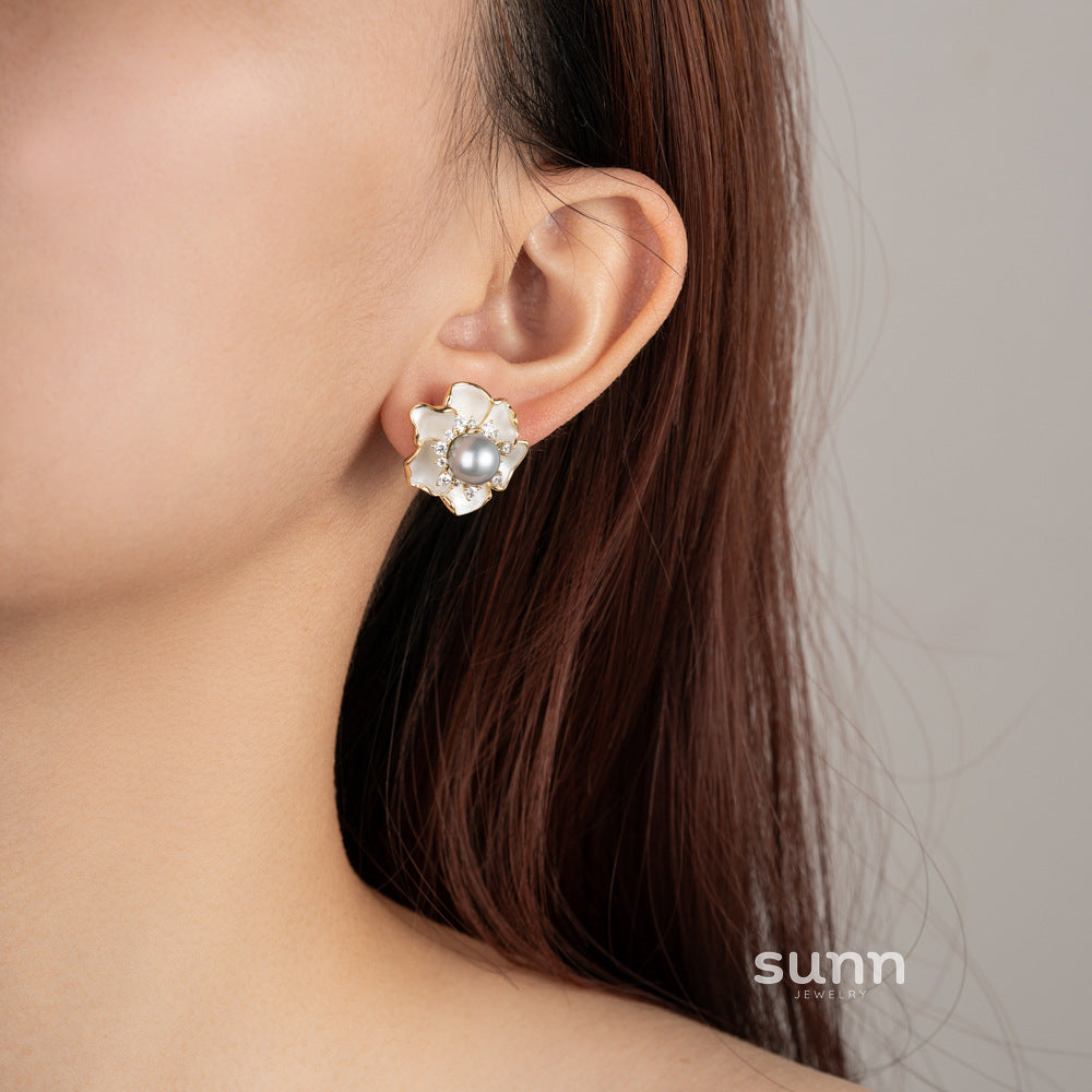 Lucca Elegant Floral Pearl Earrings [RG2K2KC2]