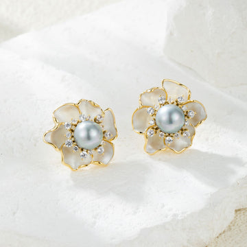 Lucca Elegant Floral Pearl Earrings [RG2K2KC2]
