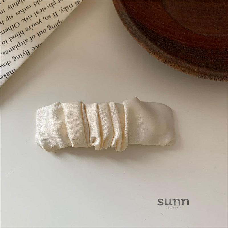 Luci Pleated Bow Hair Clip [TGMX9VXR]