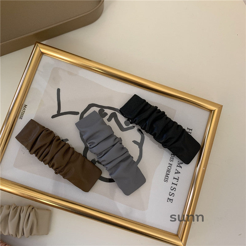 Luci Pleated Faux Leather Hairpin [6CIGTAQL]